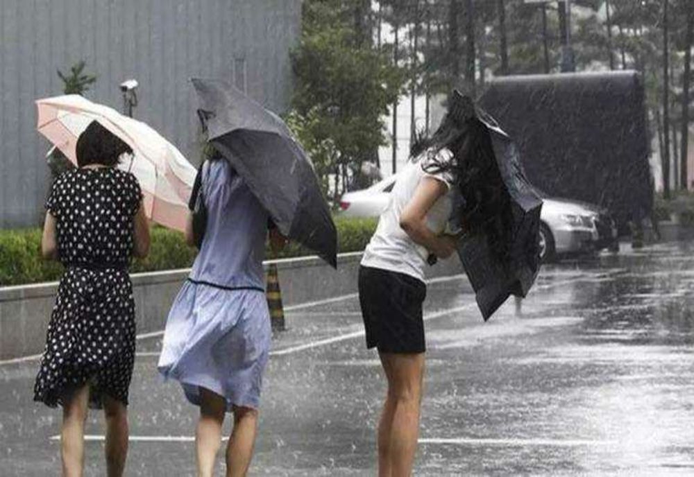 INSTABILITATE ATMOSFERICĂ ȘI AVERSE DE PLOAIE ÎN ȚARĂ