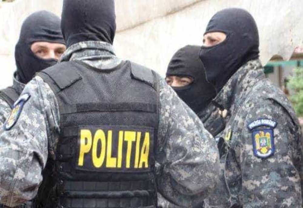 PERCHEZIȚII ÎN JUDEȚUL VÂLCEA LA PERSOANE CARE AU TRANSMIS FĂRĂ DREPT TOATE PROGRAMELE DE TELEVIZIUNE DIN ROMÂNIA