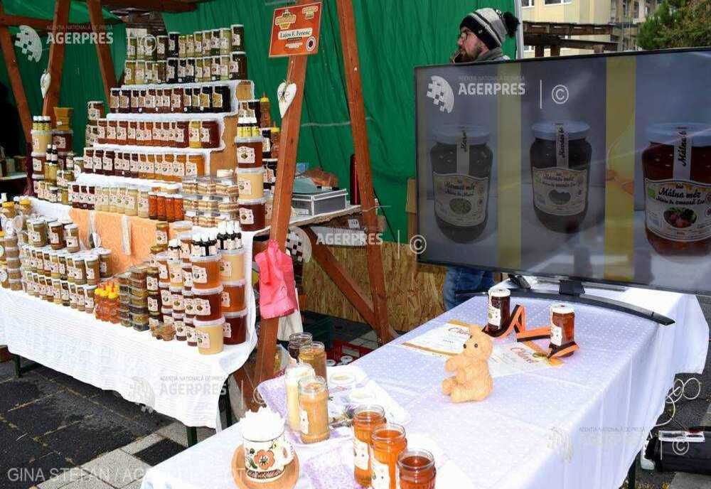 TÂRGUL NAŢIONAL AL MIERII DEBUTEAZĂ VINERI PE PLATFORMA APICOLĂ BĂNEASA