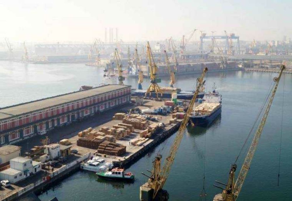 FLOTA FANTOMĂ: CUM ELUDEAZĂ RUSIA SANCȚIUNILE OCCIDENTALE