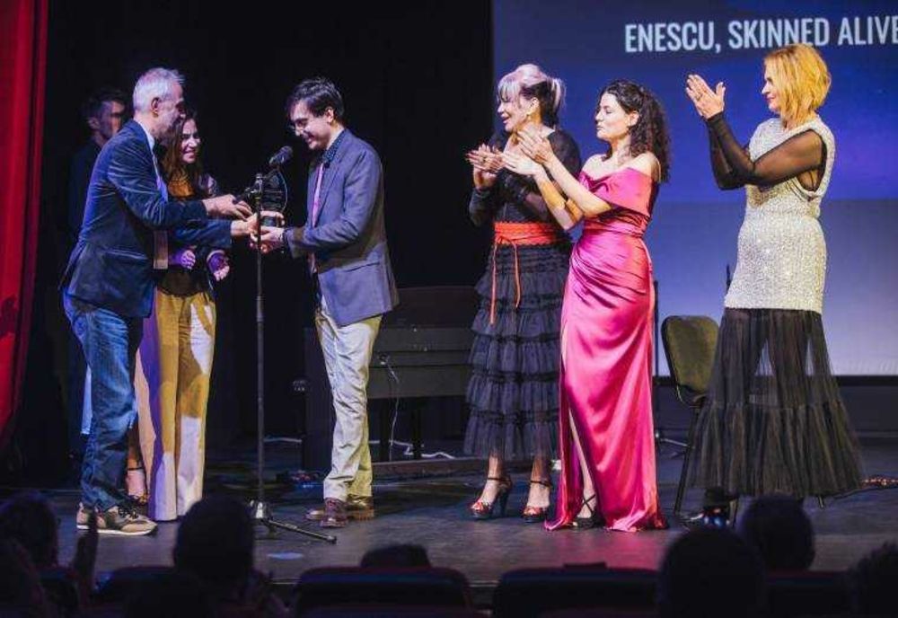 ECHIPA FILMULUI „ENESCU, JUPUIT DE VIU” PREMIATĂ LA INTERNATIONAL SOUND & FILM MUSIC FESTIVAL