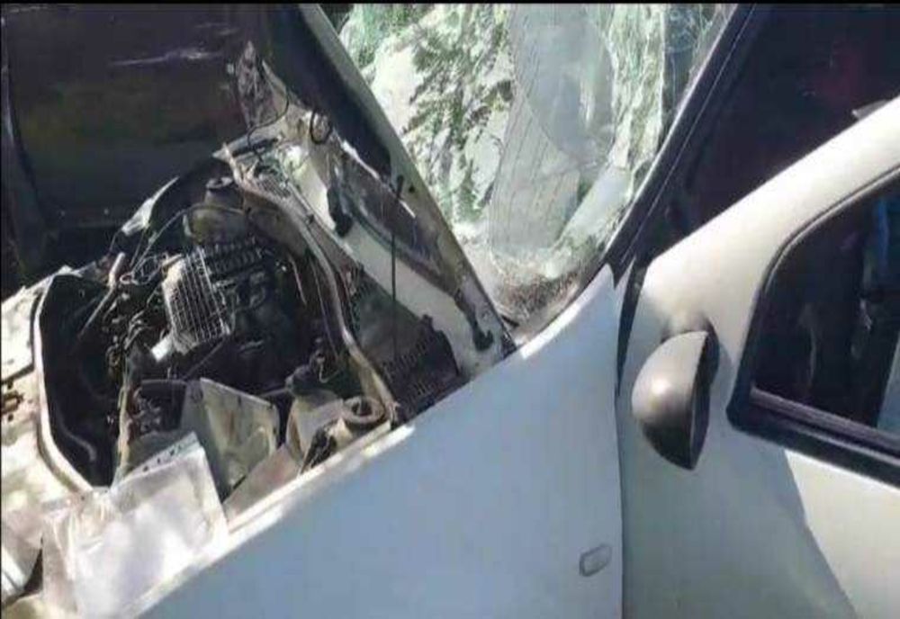 ACCIDENT GRAV ÎN ARGEȘ: AUTOCAMION ȘI AUTOTURISM IMPLICATE