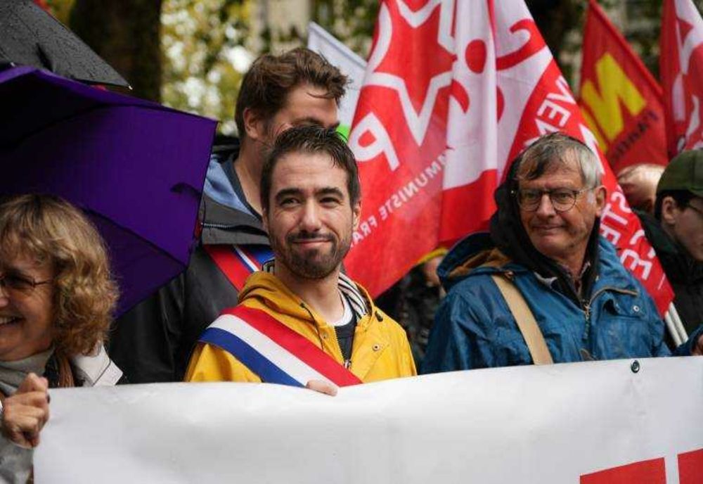 DEPUTATUL FRANCEZ ANDY KERBRAT PRINS ÎN POSSESIE DE DROGURI: „AM RECUNOSCUT IMEDIAT ACUZAȚIILE”