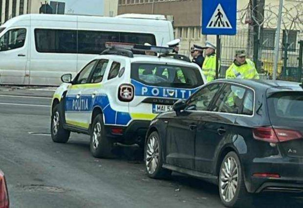 CONDUCĂTOARE AUTO DIN PITEȘTI PRINSĂ LA VOLAN CU PERMIS SUSPENDAT