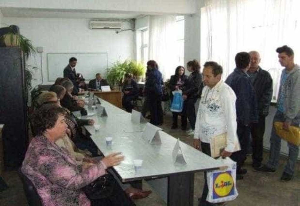 BURSA LOCURILOR DE MUNCĂ ORGANIZATĂ DE AJOFM ARGEȘ