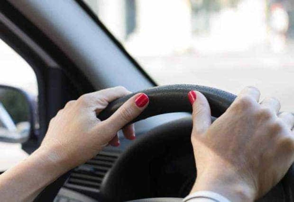 Extra probleme pentru șoferi, odată cu o nouă lege. Dacă nu plătești taxele și impozitele, nu îți recuperezi permisul de conducere