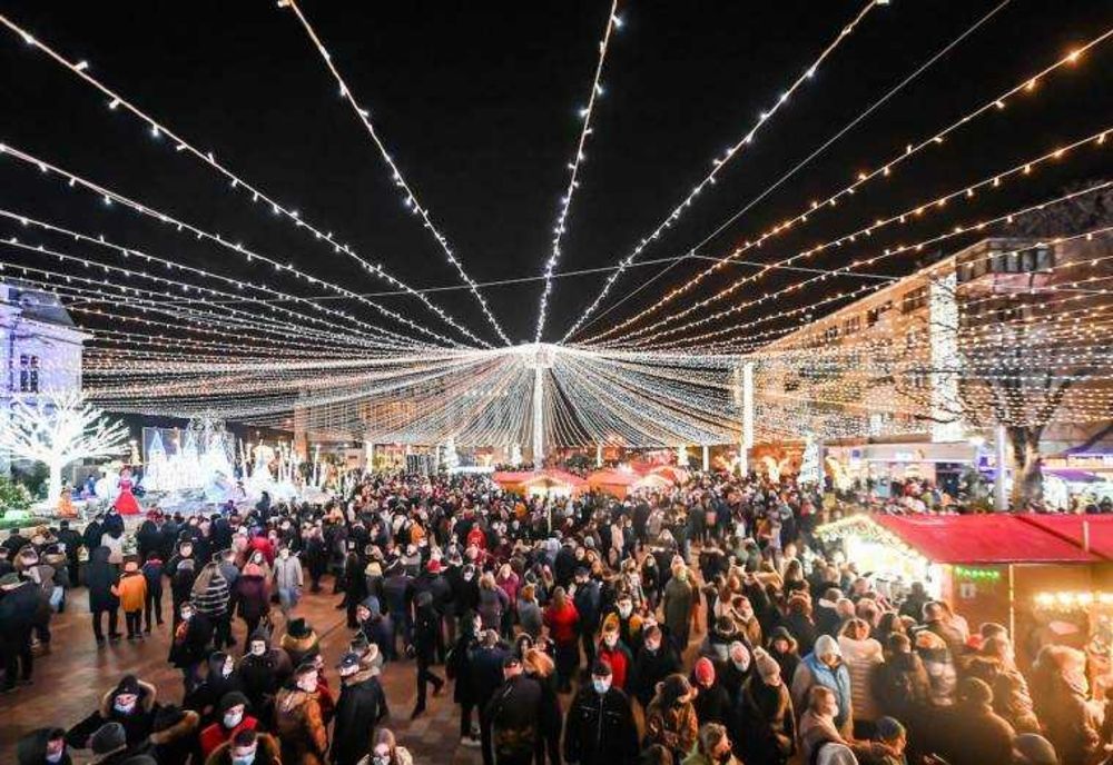 EDIȚIA A IV-A A TÂRGULUI DE CRĂCIUN DE LA PITEȘTI