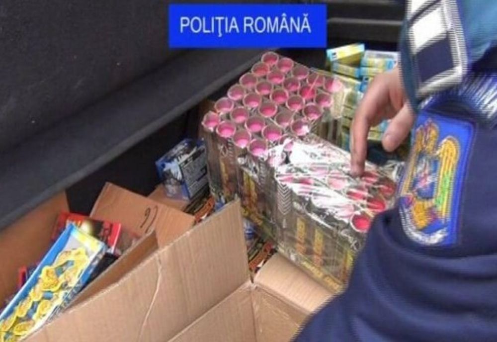  POLIŢIŞTII AU DESCOPERIT PESTE O TONĂ DE ARTICOLE PIROTEHNICE DEŢINUTE ILEGAL