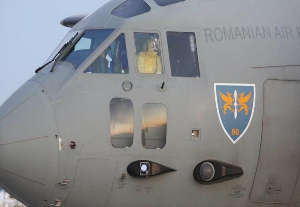 13 COPII CU PROBLEME MEDICALE ȘI FAMILIILE LOR, ADUȘI DIN GAZA ÎN ROMÂNIA CU O AERONAVĂ MILITARĂ