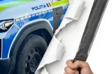 Elevul de 15 ani care și-a atacat colegii cu o macetă, la Pitești, a fost reținut pentru 24 de ore