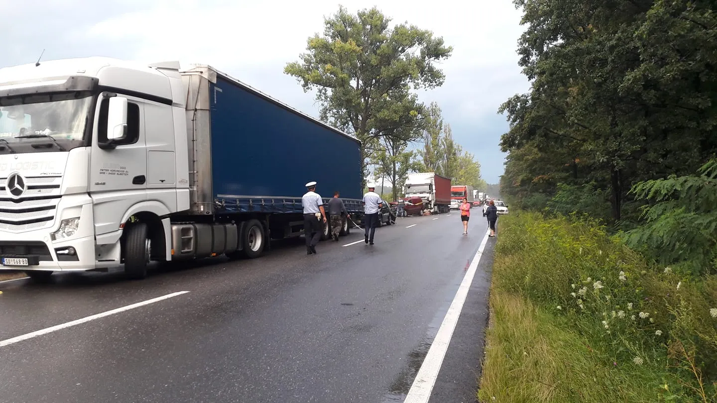 accident cu 3 victime la Cotmeana 1