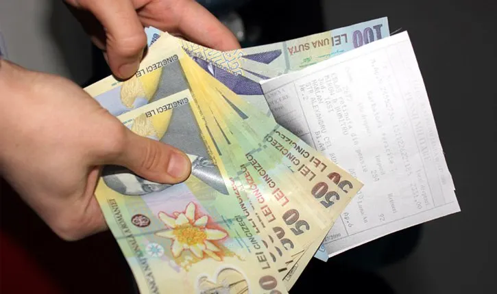 Elevii care primesc pensie de urmas trebuie sa depuna adeverintele