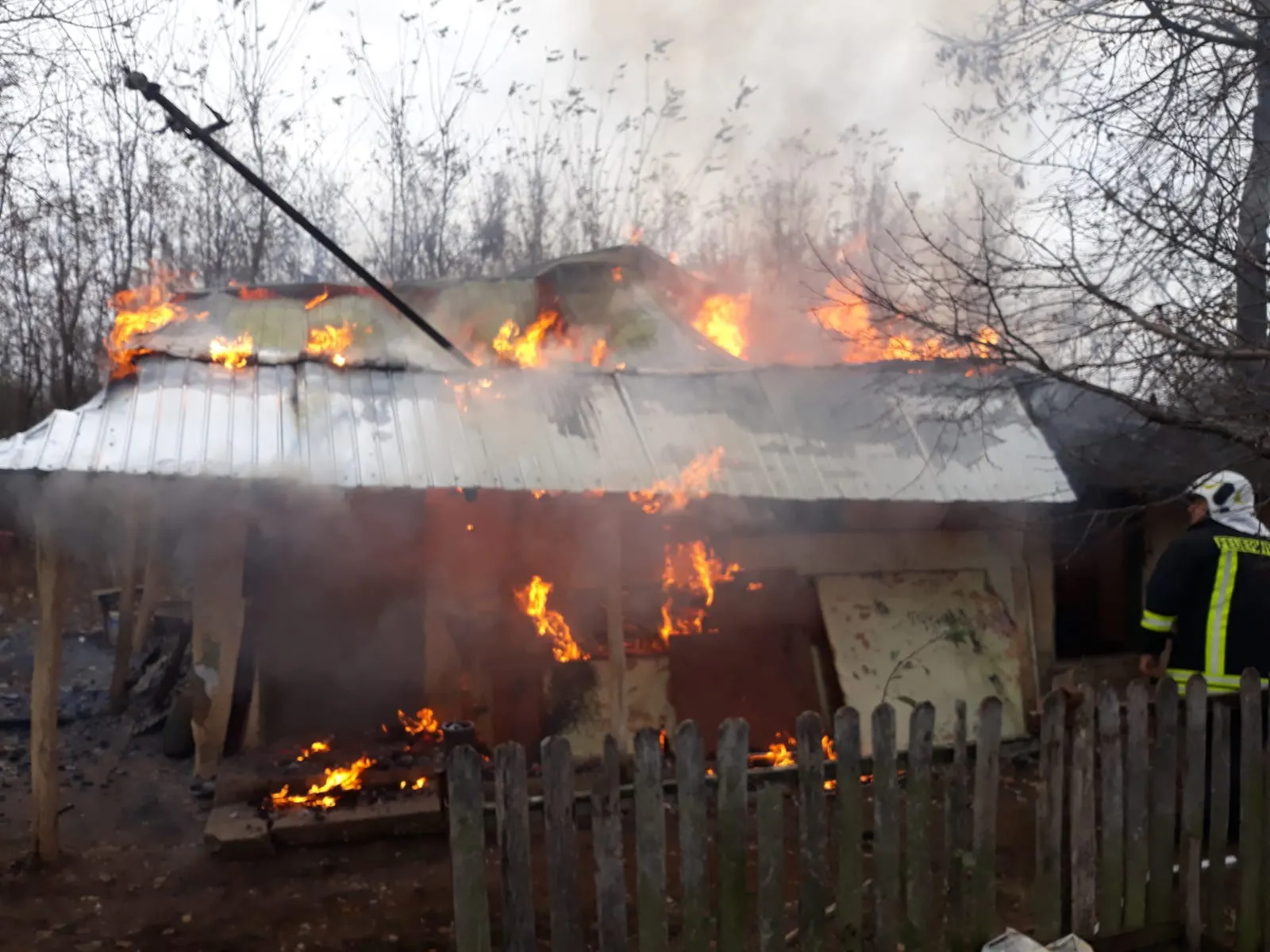 foc_casa_costesti
