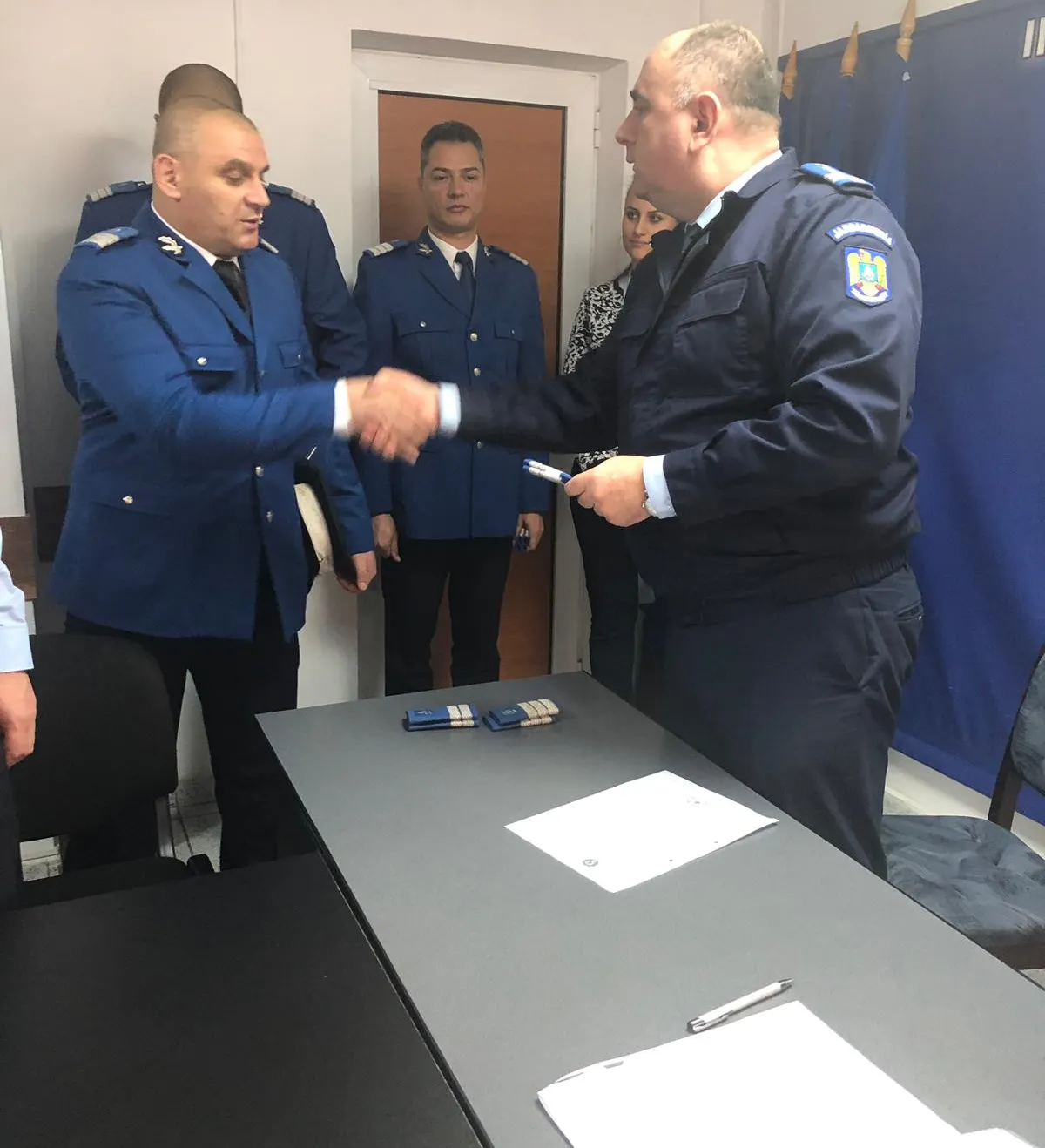 jandarmi _avansări