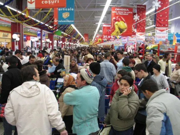 Programul magazinelor de sarbatori
