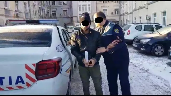 Spargea apartamente la parter in Pitesti