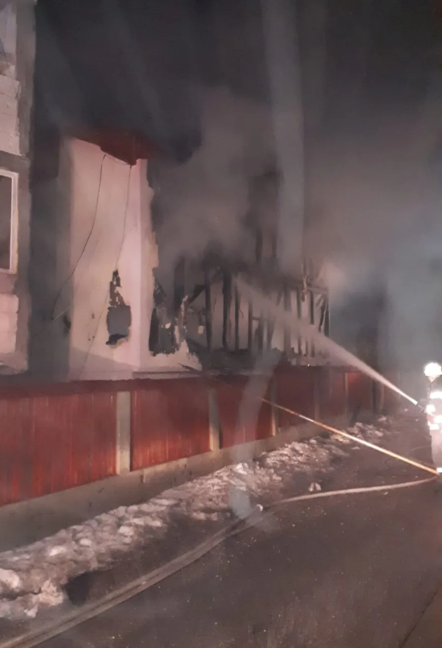 incendiu la Arefu