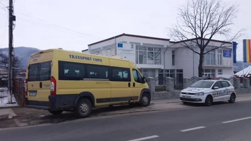conducea ilegal microbuzul scolar 1