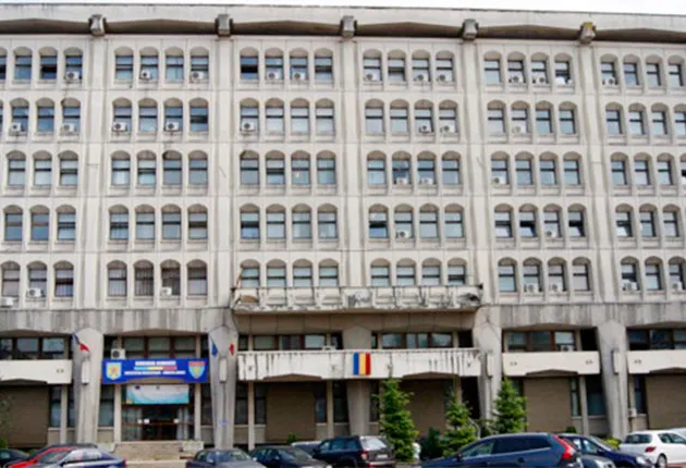 salariile angajatilor din prefectura arges