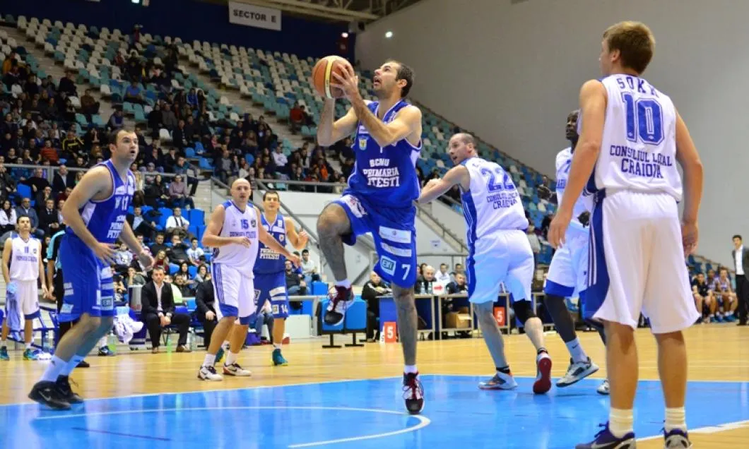 Turneu amical de baschet la Sala Sporturilor Pitești