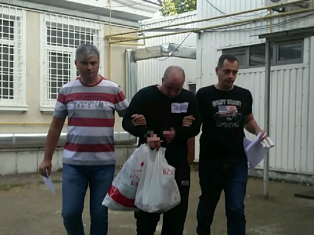 Fantasmagoriile unui sofer beat care a furat o masina