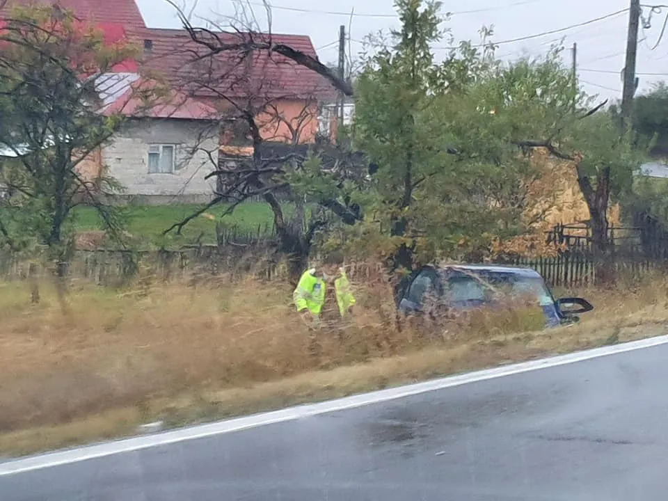 Mașină izbită de TIR la Morărești!