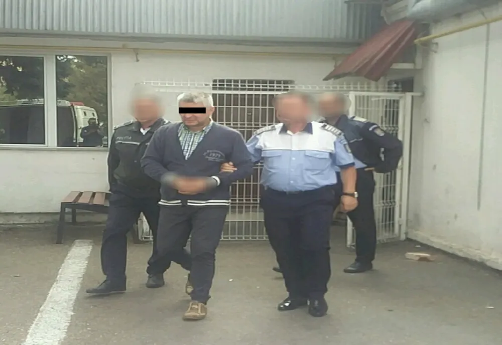 Preotul acuzat de tentativă de omor a primit încă 30 de zile de arest la domiciliu