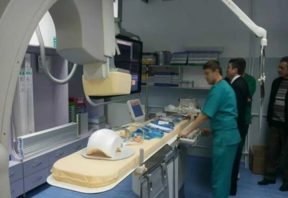 Intervenţie în premieră la Laboratorul de Angiografie Piteşti