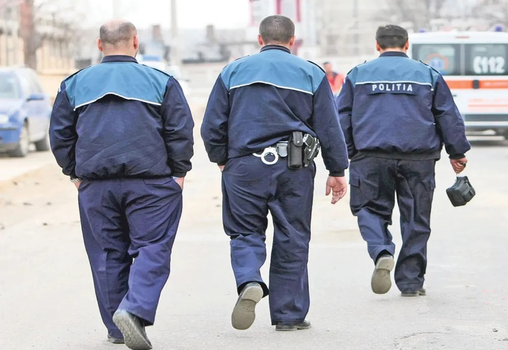 Doi polițiști din Argeș trimiși în judecată pentru fapte de corupție!