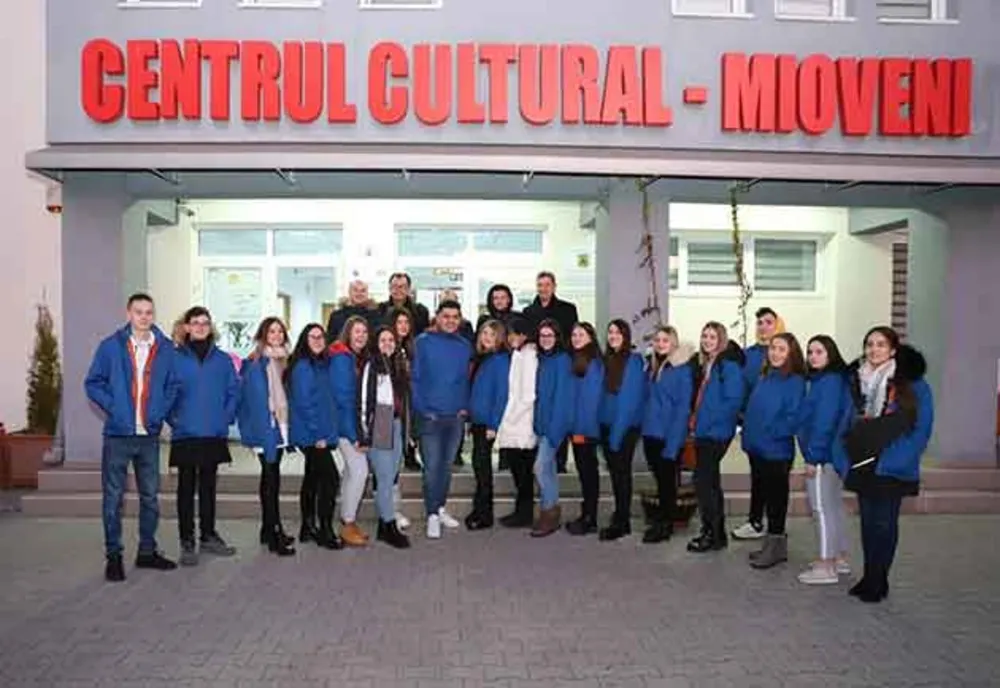 Ansamblu din Mioveni participă la un festival în China, unde coronavirus ucide!