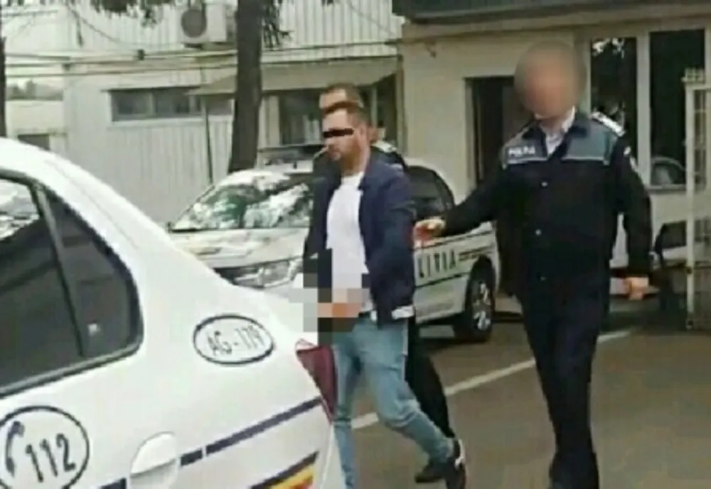 Reținut după ce și-a bătut iubita că i-a sunat telefonul!