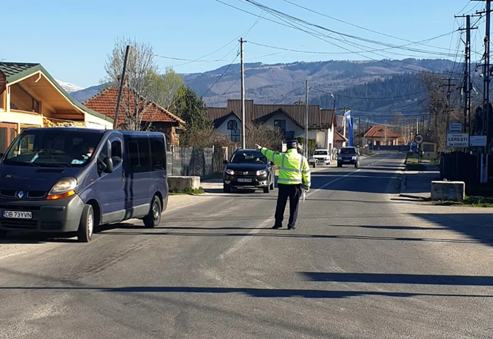 Pensionar recalcitrant amendat cu peste 11.000 de lei