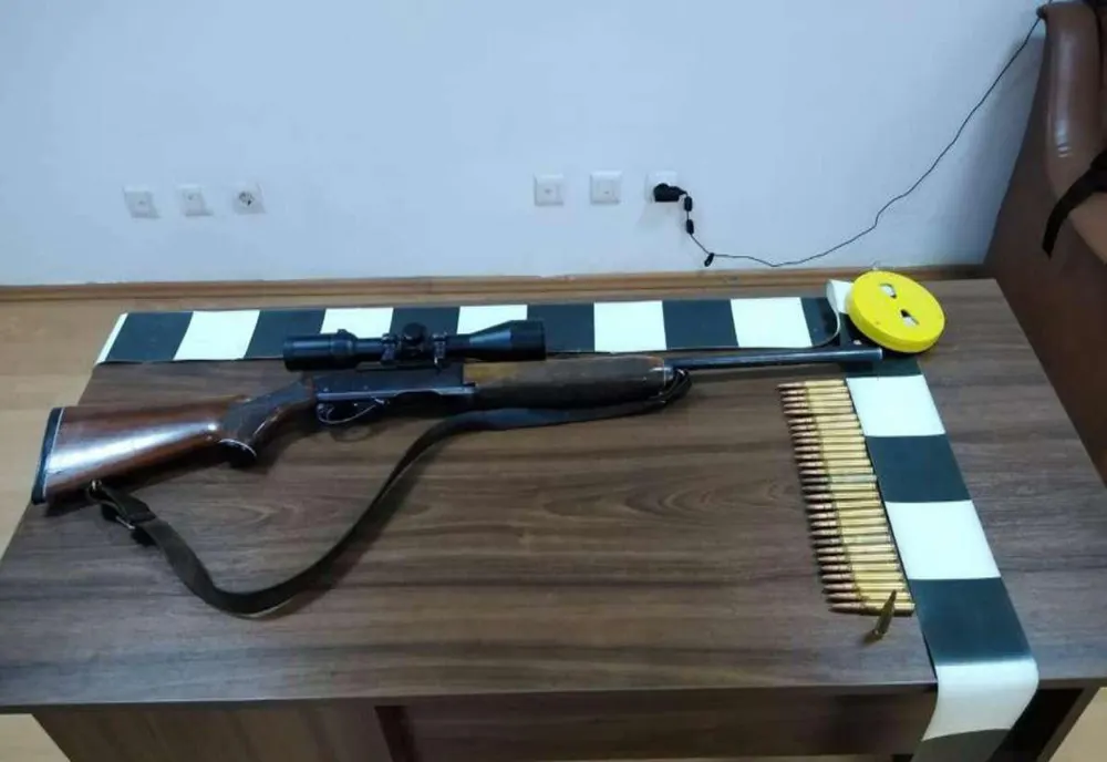 Vânător cercetat penal că nu și-a prelungit permisul pentru armă! 