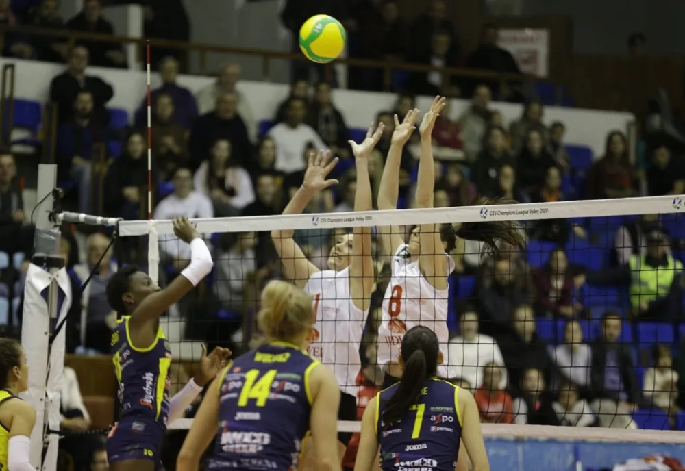 Ora de începere a meciurilor din ziua 2 a Turneului Amical de Volei de la Mioveni a fost schimbată