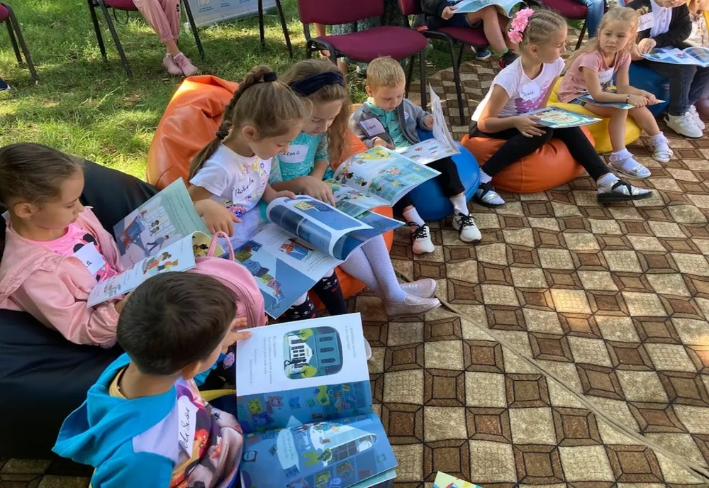 Asociația OvidiuRo lansează online cea de-a treia serie de înscriere a grădinițelor publice în programul național de stimulare a lecturii în grădinițe și în familie