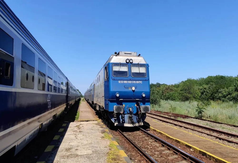 Incendiu la locomotiva unui tren marfar