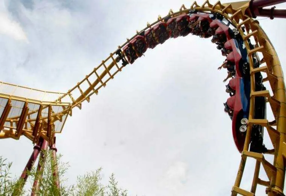 TRAGEDIE LA OKTOBERFEST: MUNCITOR ROMÂN A MURIT ÎNTR-UN ACCIDENT LA ROLLERCOASTER