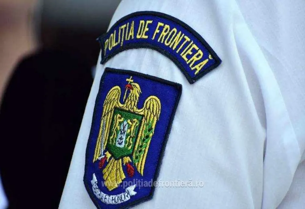 INCERCARE DE MITA LA FRONTIERA