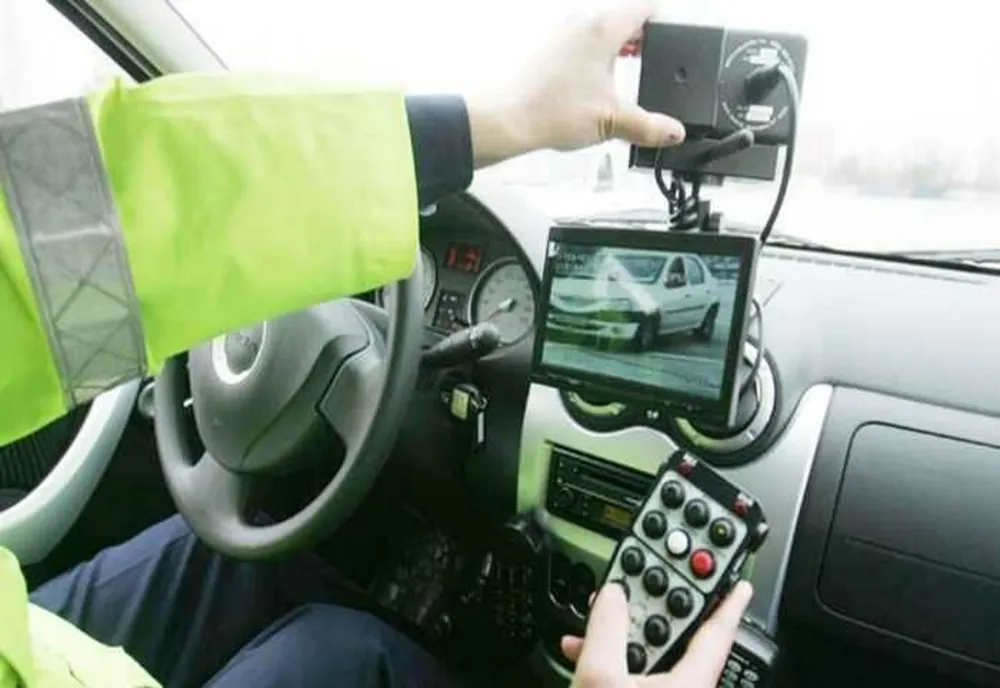 UN TÂNĂR TERIBILIST PRINS CU 209 KM/H PE AUTOSTRADĂ