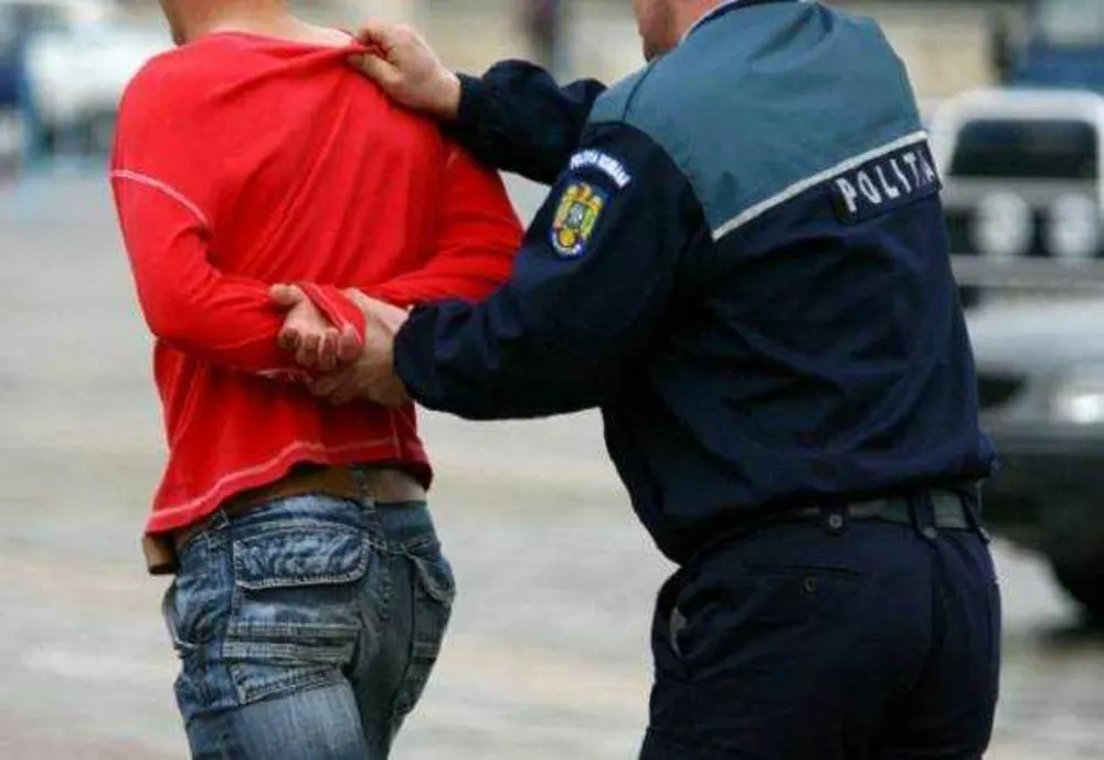 PREOTUL DIN CONSTANȚA DECORAT DE IPS TEODOSIE, REȚINUT PENTRU DELAPIDARE ȘI FALS ÎN ACTE