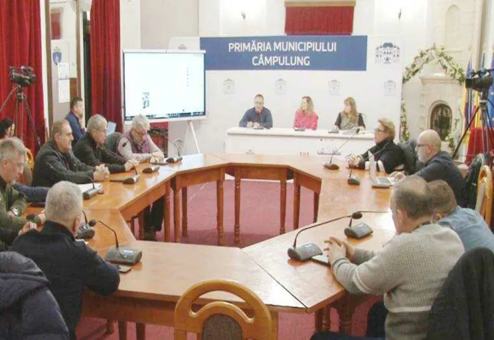 SCANDAL ÎN CONSILIUL LOCAL CÂMPULUNG: BUGETUL GOLIT DE PESTE CINCI SUTE DE MII DE LEI