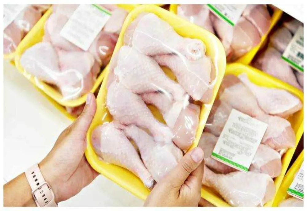 CREȘTEREA PREȚULUI LA CARNEA DE PUI ȘI PORC ÎNAINTE DE SĂRBĂTORI