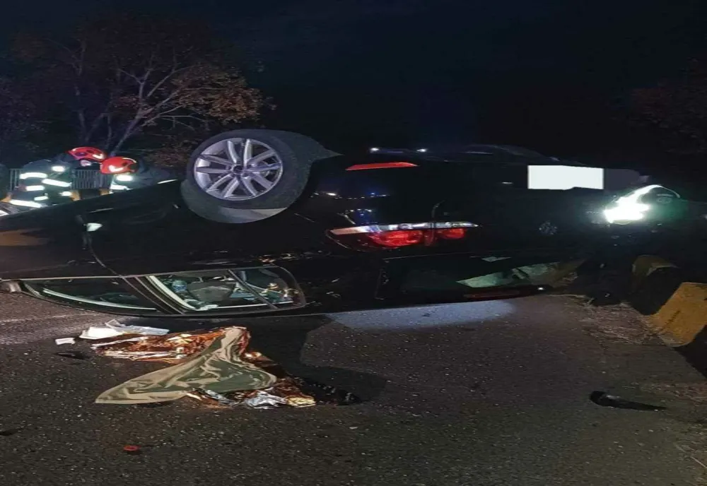 ACCIDENTUL DE LA LUNCA CORBULUI: DOUĂ VICTIME DUPĂ RĂSTURNAREA UNUI AUTOTURISM