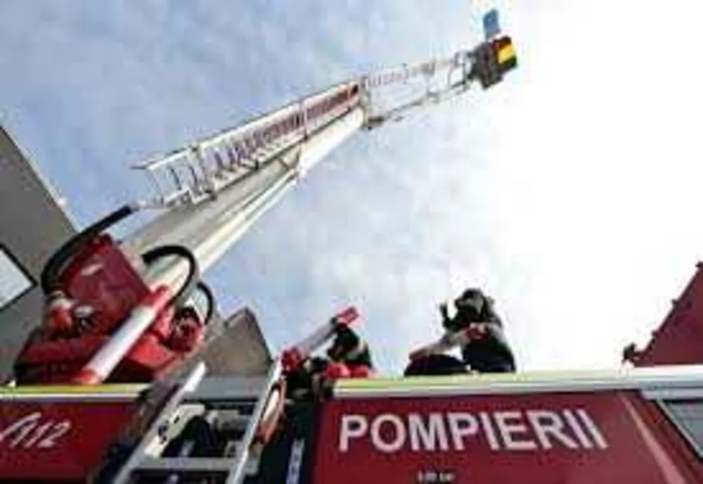 INCENDIU ÎN APARTAMENT DIN PITESTI
