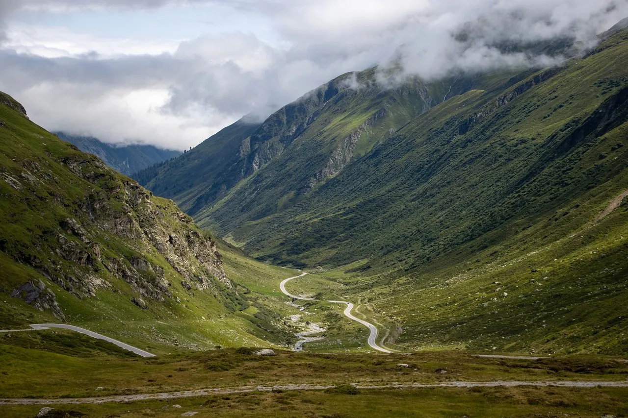 mountains-7240579_1280