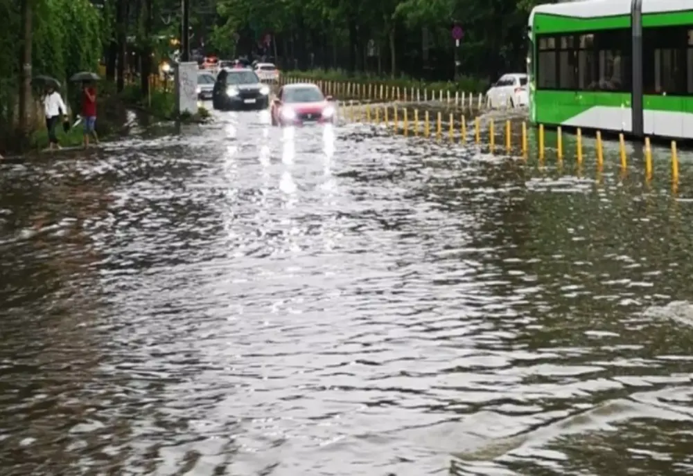 INHGA: RISC DE VIITURI ÎN JUDEȚELE ARGEȘ, DÂMBOVIȚA ȘI TULCEA PÂNĂ MIERCURI