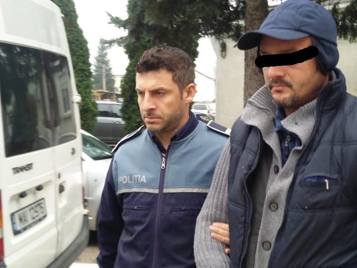 A furat o Dacia ca sa mearga acasa