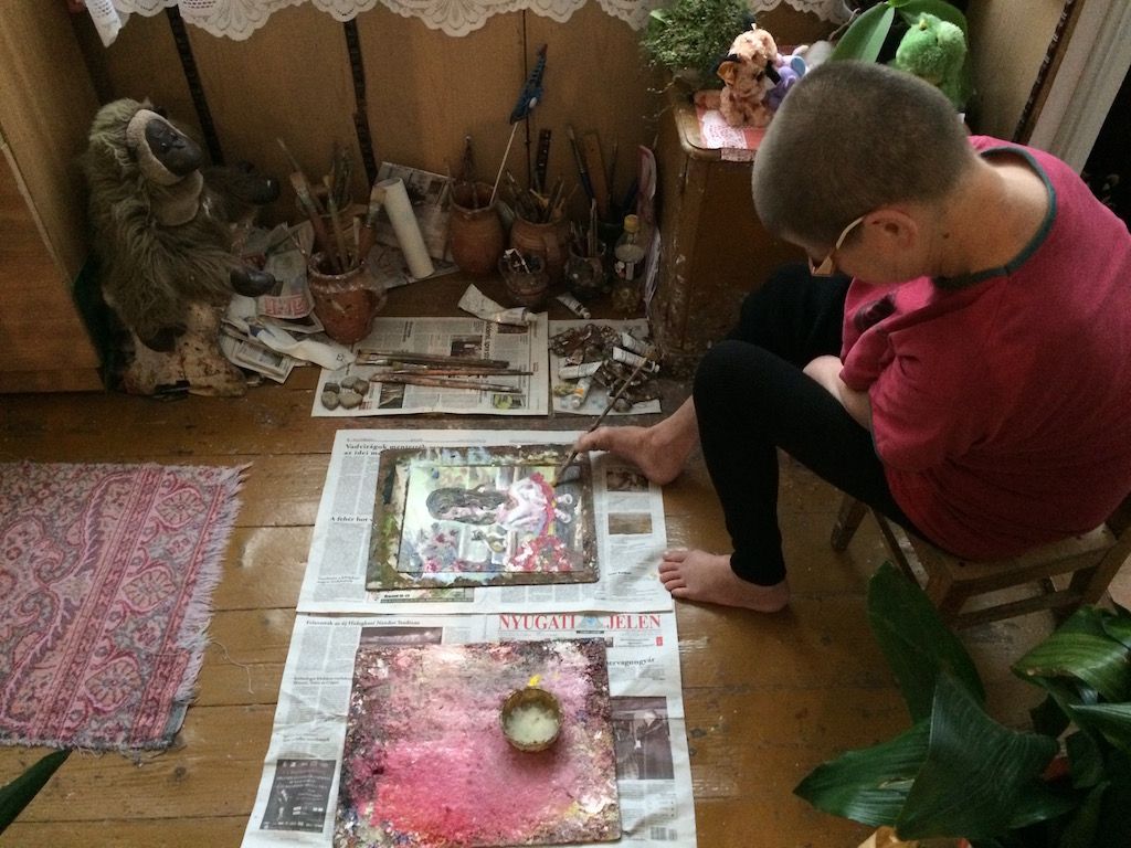 Artisti care picteaza cu gura sau cu piciorul