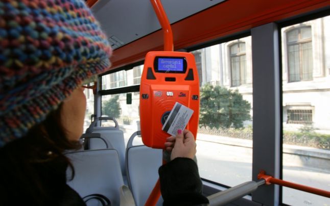 Bilete platite cu cardul direct in autobuz, la Pitesti