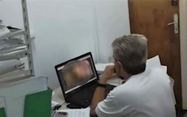 Inspectorul porno a fost reincadrat in muncă